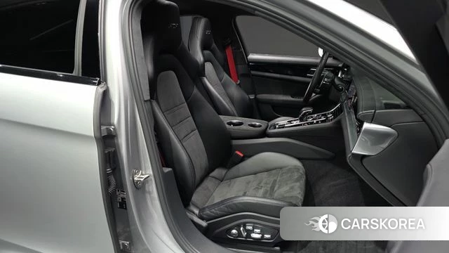 Porsche Panamera (971) 2019 Серебряный из Кореи, фото 2