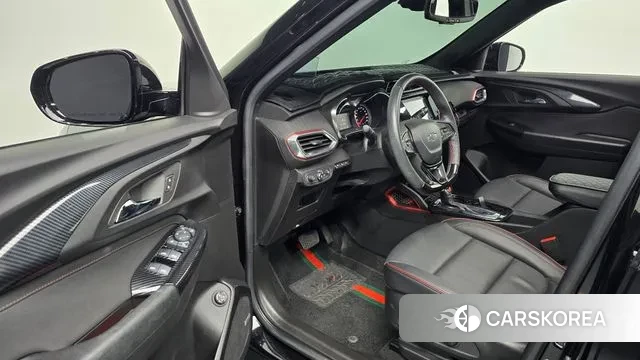 Chevrolet (GM Daewoo) Trailblazer 2023 Черный из Кореи, фото 2