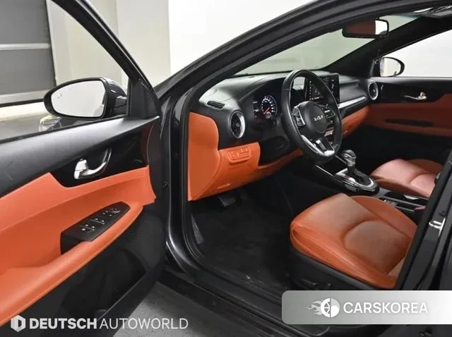 Kia The New K3 2nd generation 2022 Серый из Кореи, фото 2