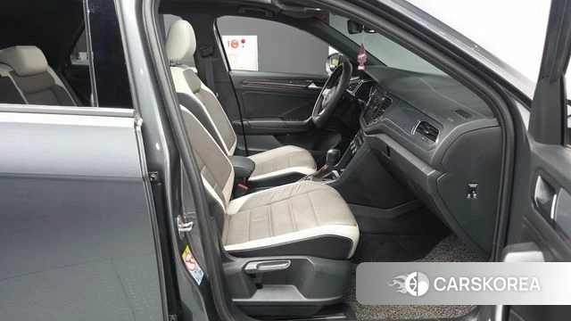 Volkswagen T-Roc 2021 Серый из Кореи, фото 2