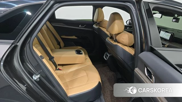 Kia K5 3rd generation 2021 Серый из Кореи, фото 2