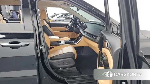 Kia Carnival 4th generation 2021 Черный из Кореи, фото 2