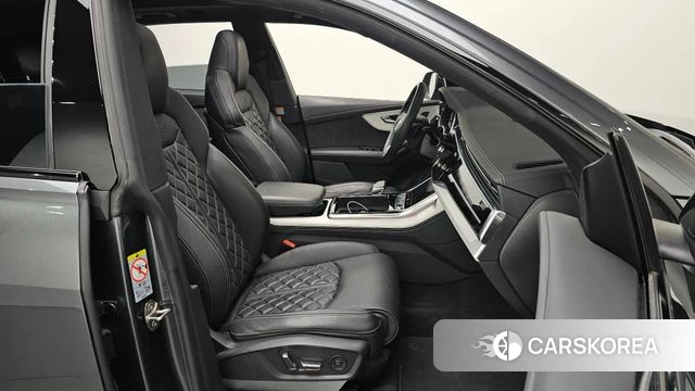 Audi Q8 (4M) 2021 Серый из Кореи, фото 2