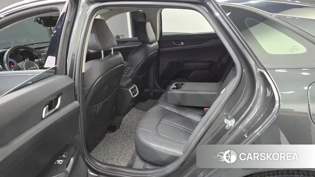 Kia K5 3rd generation 2023 Серый из Кореи, фото 2