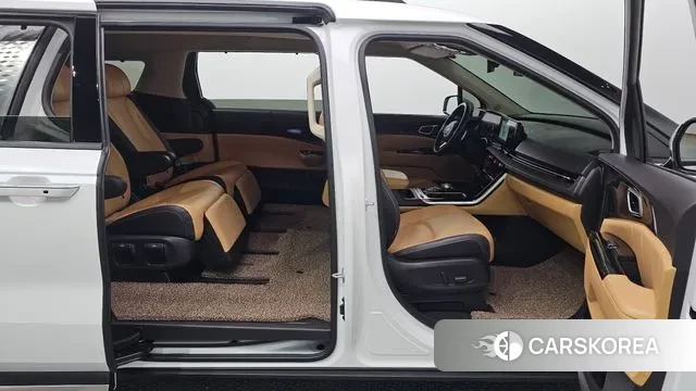 Kia Carnival 4th generation 2023 Белый из Кореи, фото 2