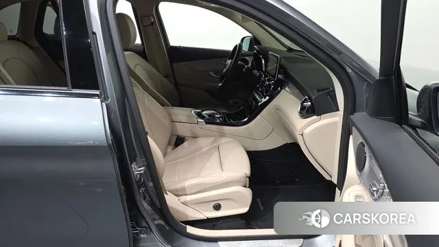 Mercedes-Benz GLC-Class X253 2018 Серебряный из Кореи, фото 2