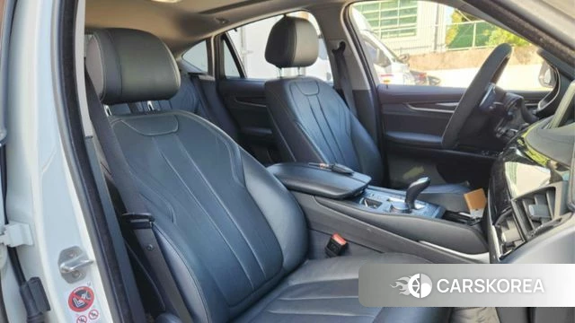BMW X6 (F16) 2018 Белый из Кореи, фото 2
