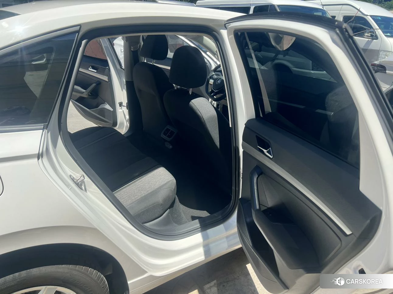 Volkswagen Lavida 2021 Белый из Китая, фото 2