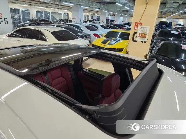 Porsche Macan 2023 Белый из Кореи, фото 2