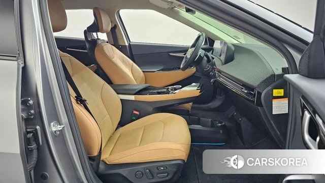 Kia EV6 2022 Серебристо-серый из Кореи, фото 2