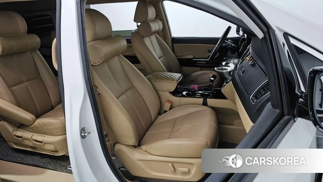 Kia The New Carnival 2018 Белый из Кореи, фото 2