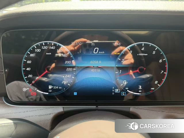 Mercedes-Benz E-class 2023 Черный из Китая, фото 2