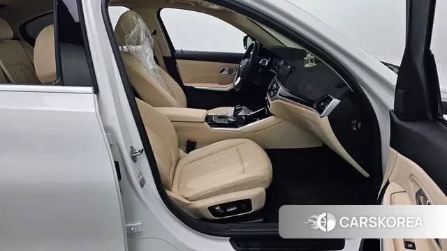 BMW 3 Series (G20) 2019 Белый из Кореи, фото 2