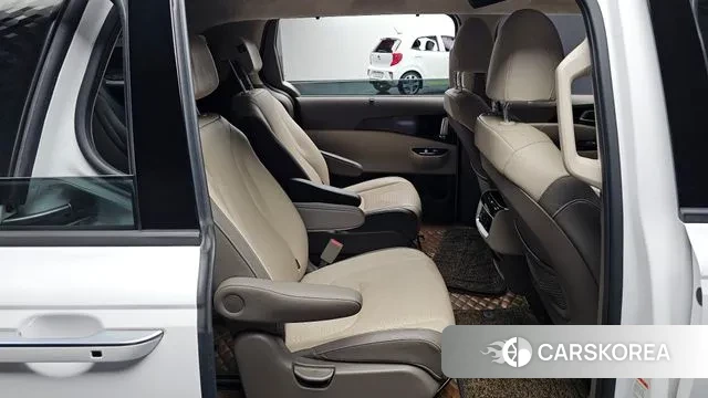 Kia Carnival 4th generation 2022 Белый из Кореи, фото 2