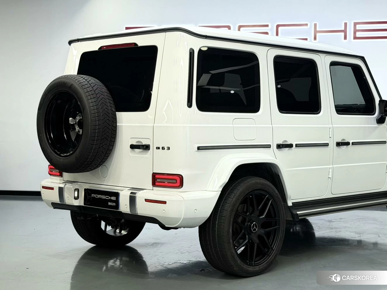 Mercedes-Benz G-class 2023 Белый из Китая, фото 2