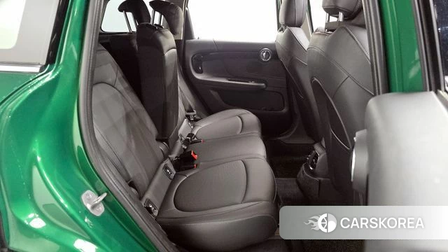 Mini Cooper Countryman 2023 Зеленый из Кореи, фото 2