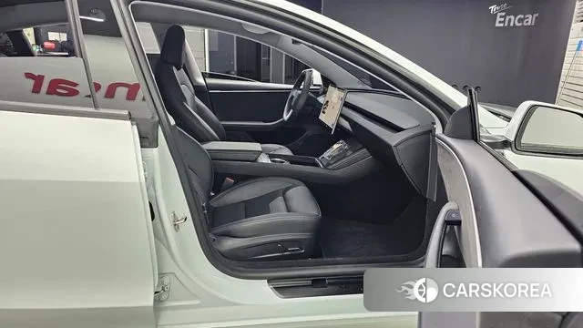 Tesla Model 3 2024 Белый из Кореи, фото 2