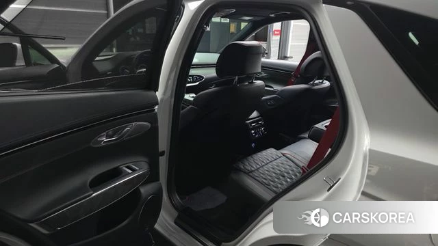 Genesis GV70 2022 Белый из Кореи, фото 2