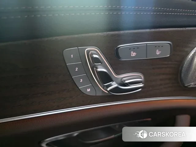 Mercedes-Benz E-Class W213 2023 Белый из Кореи, фото 2