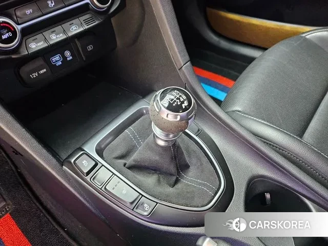 Hyundai Veloster (JS) 2019 Черный из Кореи, фото 2