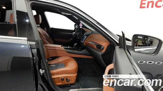 Maserati Levante id 2912498 из Кореи 2