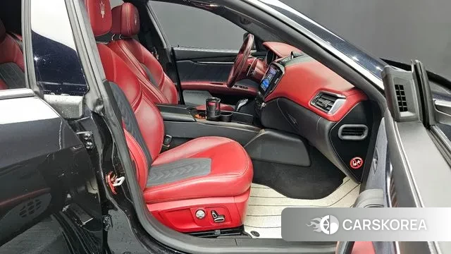 Maserati Ghibli 2019 Черный из Кореи, фото 2