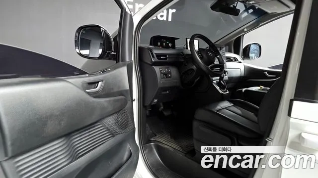 Hyundai Staria 2022 Белый из Кореи, фото 2