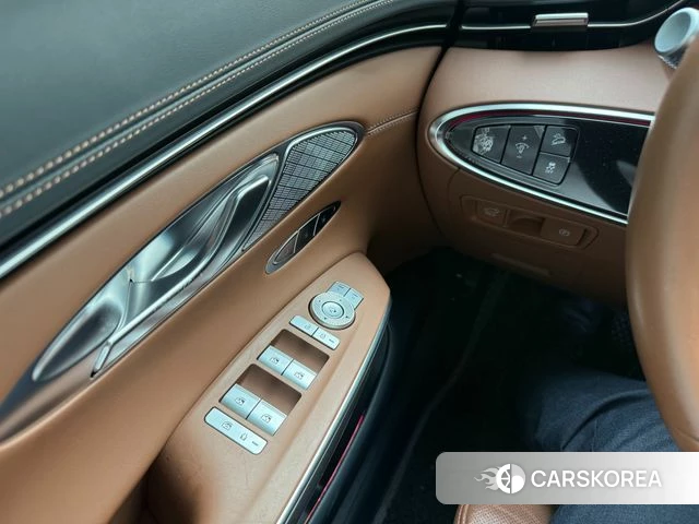 Genesis GV70 2021 Белый из Кореи, фото 2