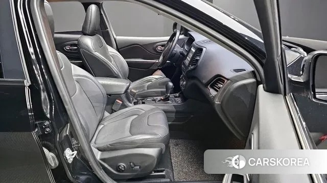 Jeep Cherokee (KL) 2019 Черный из Кореи, фото 2