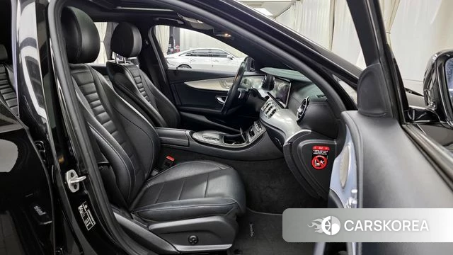 Mercedes-Benz E-Class W213 2021 Черный из Кореи, фото 2