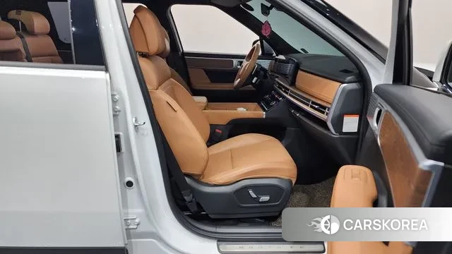 Hyundai Santa Fe (MX5) 2023 Белый из Кореи, фото 2