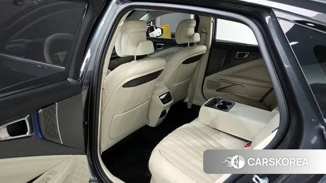 Kia The New K8 Hybrid 2025 Серый из Кореи, фото 2