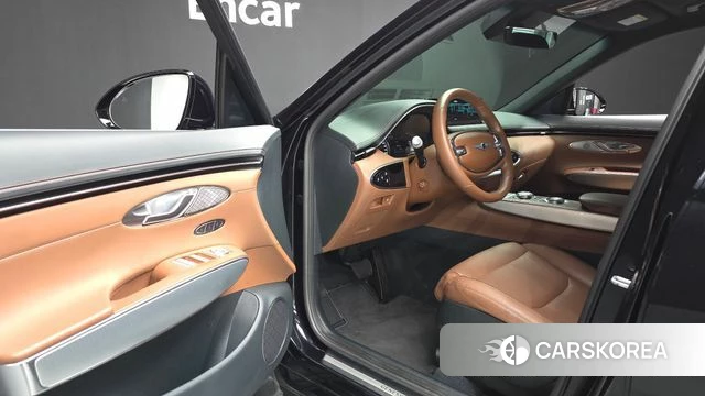 Genesis GV70 2021 Черный из Кореи, фото 2