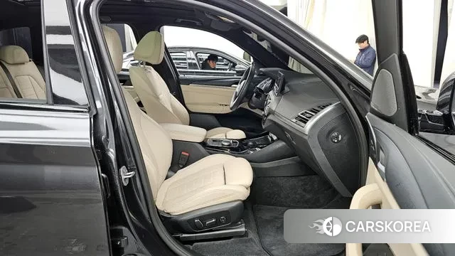 BMW iX3 2025 Серый из Кореи, фото 2