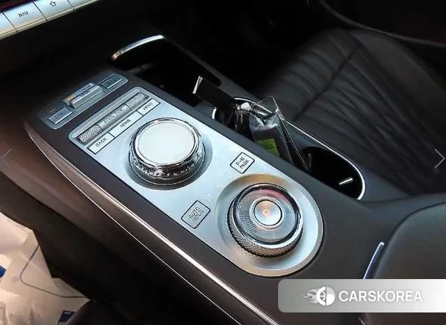 Genesis GV70 2021 Красный из Кореи, фото 2