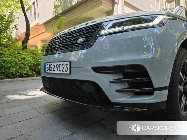 Land Rover Range Rover Velar 2025 Светло-серебряный цвет из Кореи, фото 2