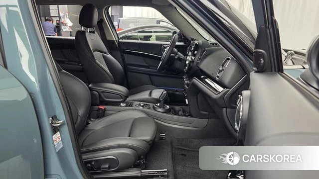 Mini Cooper Countryman 2022 Зеленый из Кореи, фото 2