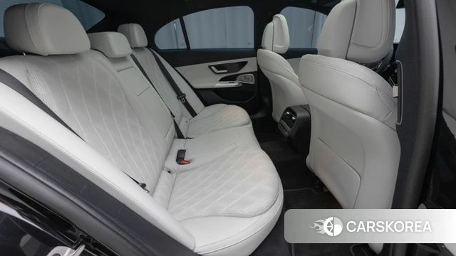 Mercedes-Benz E-Class W214 2025 Черный из Кореи, фото 2