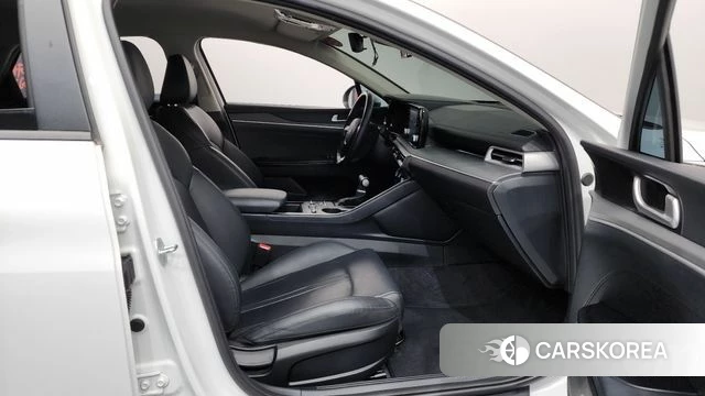 Kia K5 3rd generation 2022 Белый из Кореи, фото 2