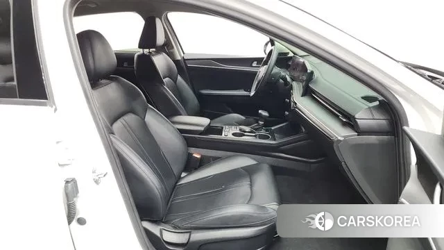 Kia The New K5 3rd generation 2024 Белый из Кореи, фото 2