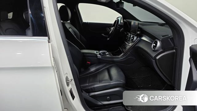 Mercedes-Benz GLC-Class X253 2019 Белый из Кореи, фото 2