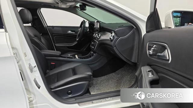 Mercedes-Benz GLA-Class X156 2019 Белый из Кореи, фото 2