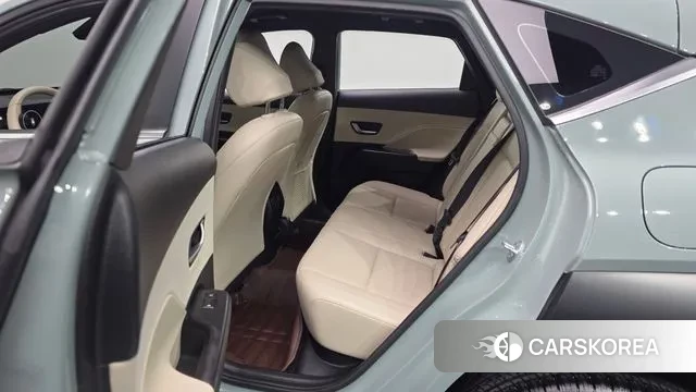 Hyundai Kona (SX2) 2023 Светло-зеленый из Кореи, фото 2