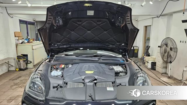 Porsche Cayenne (PO536) 2021 Черный из Кореи, фото 2