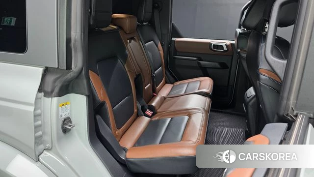 Ford Bronco 6th Generation 2024 Серебристо-серый из Кореи, фото 2
