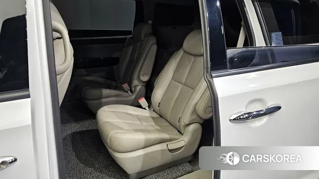 Kia The New Carnival 2018 Белый из Кореи, фото 2