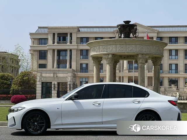 BMW 3 series 2023 Белый из Китая, фото 2
