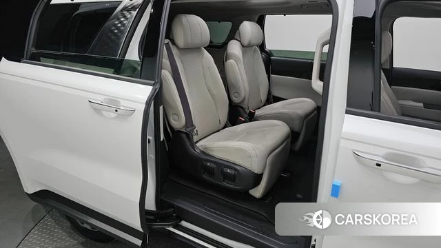 Kia Carnival 4th generation 2023 Белый из Кореи, фото 2