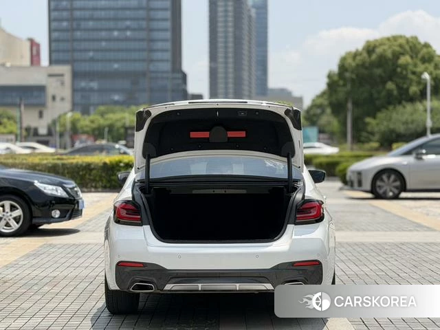 BMW 5 series 2021 Белый из Китая, фото 2