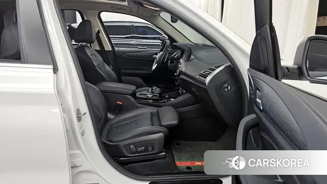 BMW X3 (G01) 2024 Белый из Кореи, фото 2